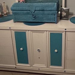 WOODEN Bedroom Dresser 