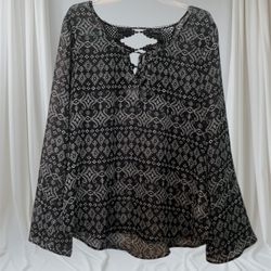 Woman’s Maurices Size Large Sheer Long Sleeve Top 