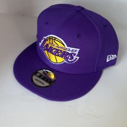 Los Angeles Lakers Snapback Hat$35