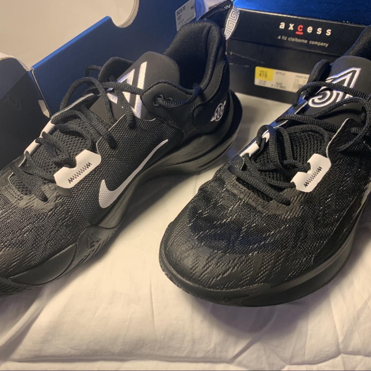 Size 11 - Nike Giannis Immortality 2 Black Holographic Swoosh ( Box Included )