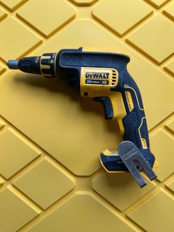 DEWALT 20V MAX XR Cordless Brushless Drywall Screw Gun