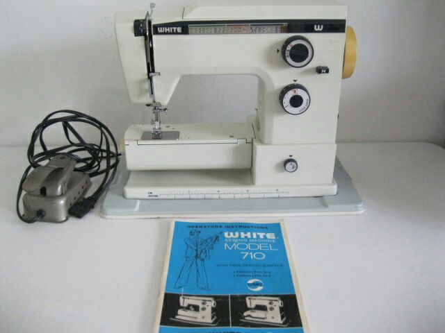 VINTAGE WHITE SEWING MACHINE, MODEL 710