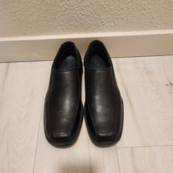 Men Shoes Size 8.5 