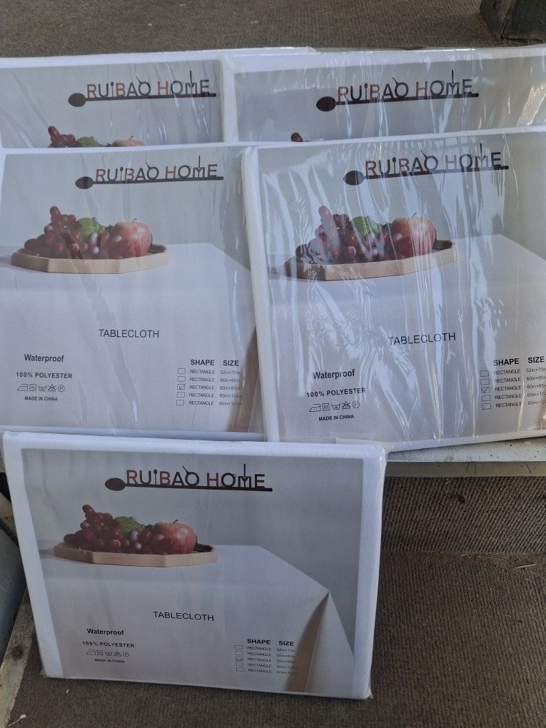 Manteles Nuevos Son 5 De Tela $40 Por Los 5