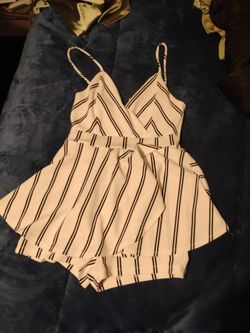 Vestido marca Akira