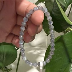 6mm Crystal Bracelet - Labradorite