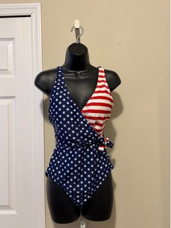 Women’s Outdoor Oasis Red White and Blue Swimsuit Size Small