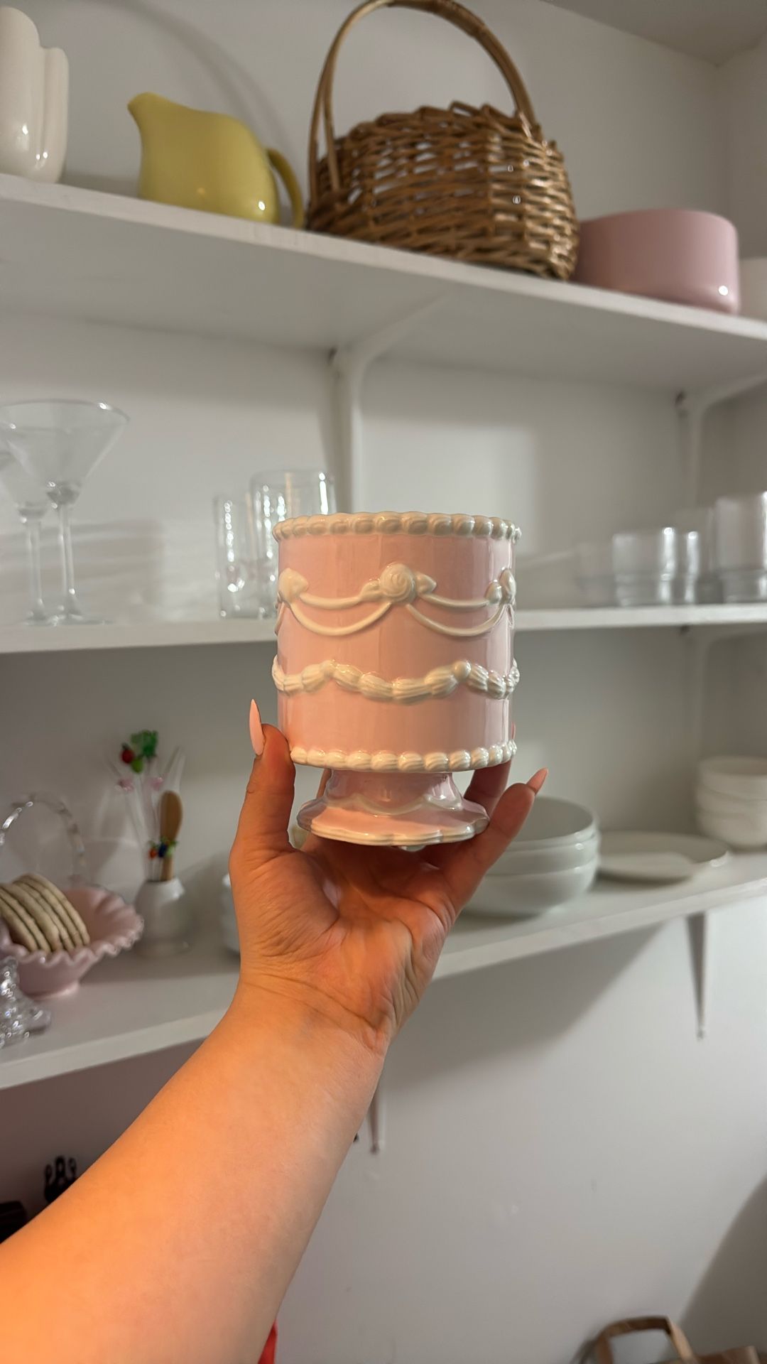 Cake Vase