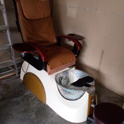 Spa Chair And Manicure Table And Chair