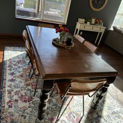 Dinning Table