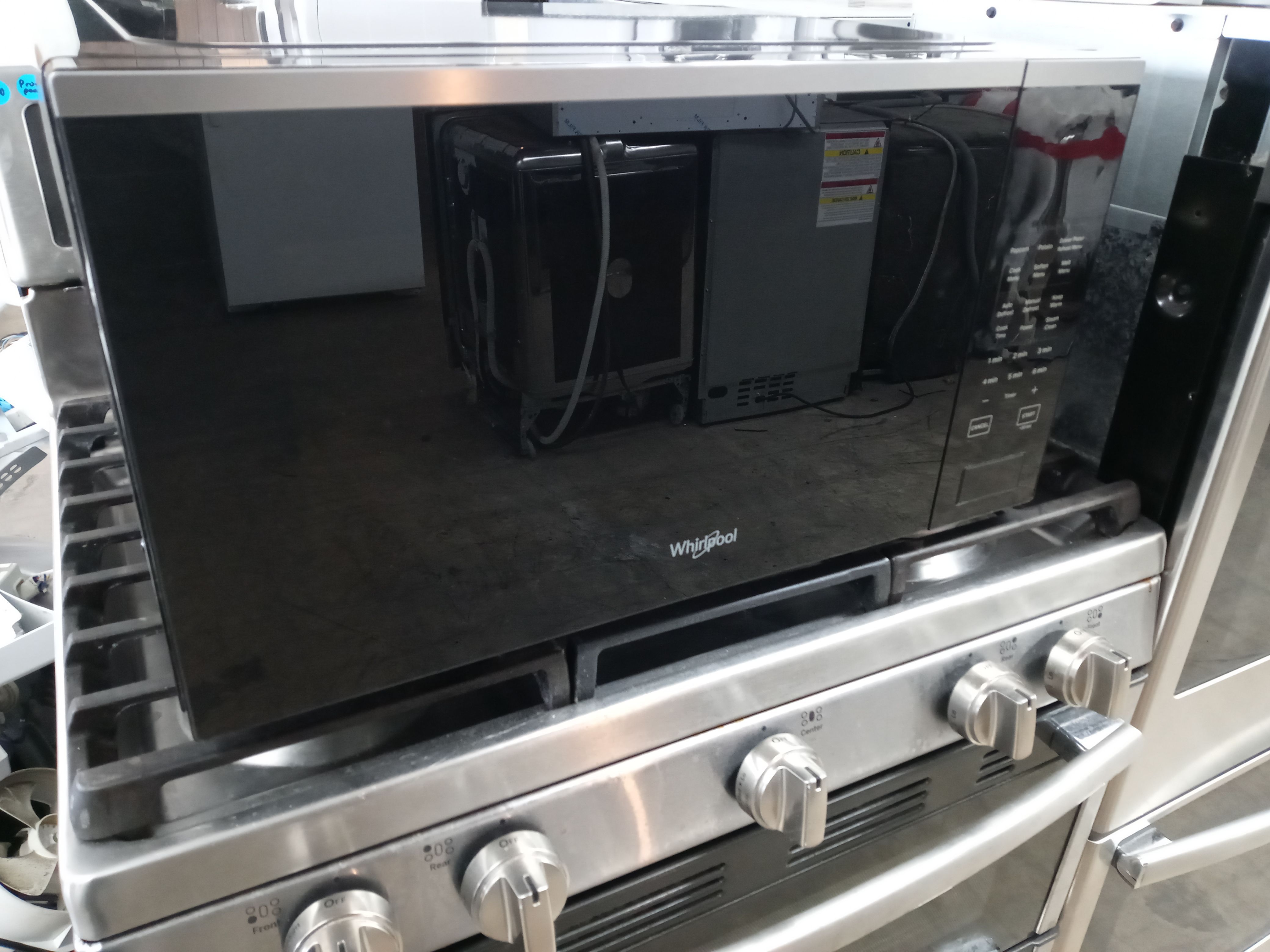 Whirlpool 21" counter-top microwave