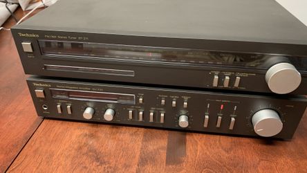 Vintage Technics Integrated Stereo Amplifier SU-Z22 and AM/FM Tuner ST-Z11