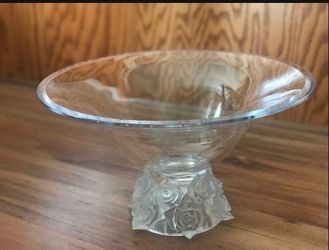 $8 Have a glass bowl