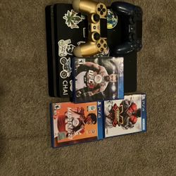 PS4 Slim With 2 Controllers Works Perfectly Fine 100$ For Every Thing Or Best Offer 