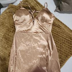 Gold Dress (Fashion nova)