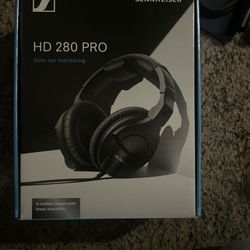Sennheiser HD 280 Pro Headphones 