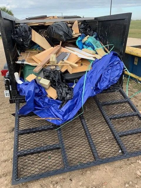 Need clutter gone? I can help