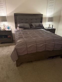 Queen bed set