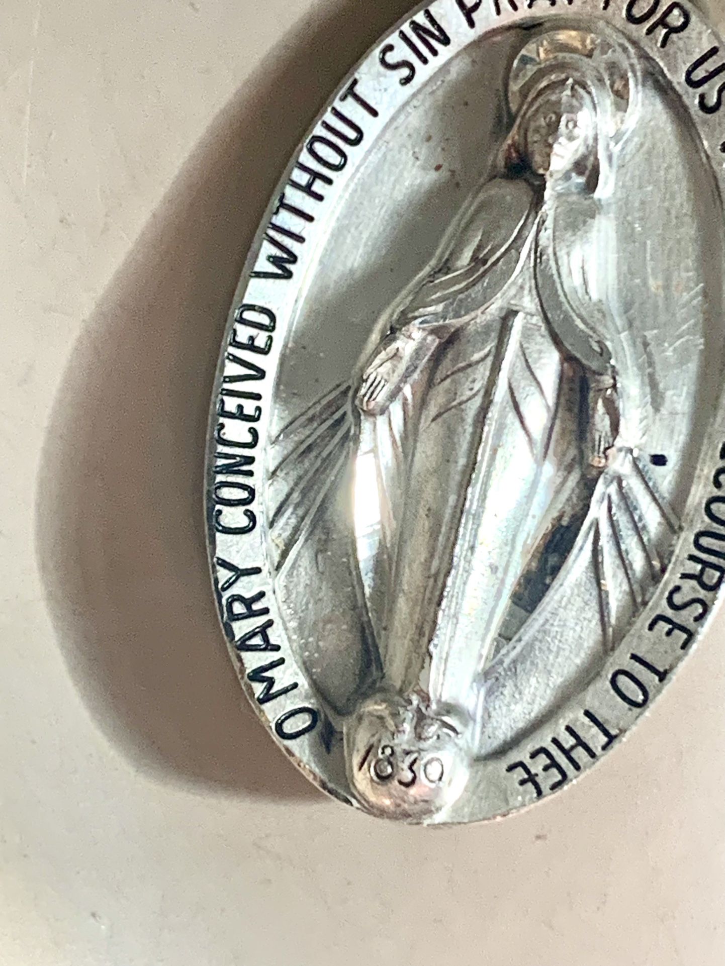 Vintage 925 Solid Sterling Silver Large Virgin Mary Miraculous Medal Religious Pendant