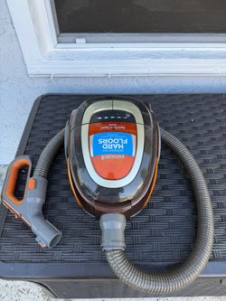 Bissell Hard Floor Expert Deluxe Canister Vacuum