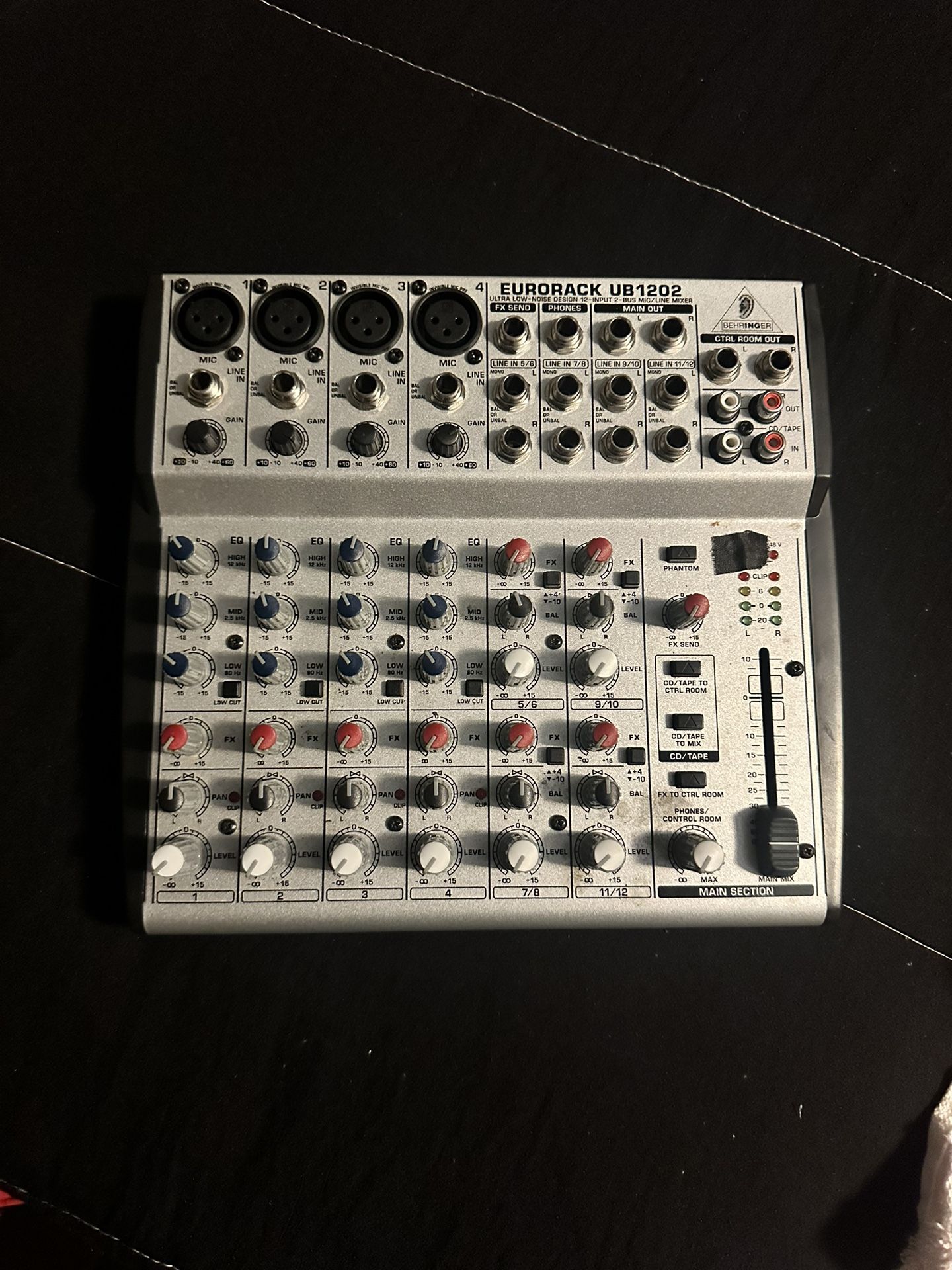 Low Noise 12 Input 2 Line Mixer