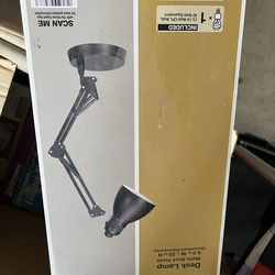 Desk lamp