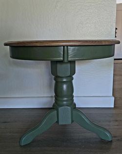 Oak End Table