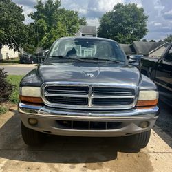 2004 Dodge Dakota