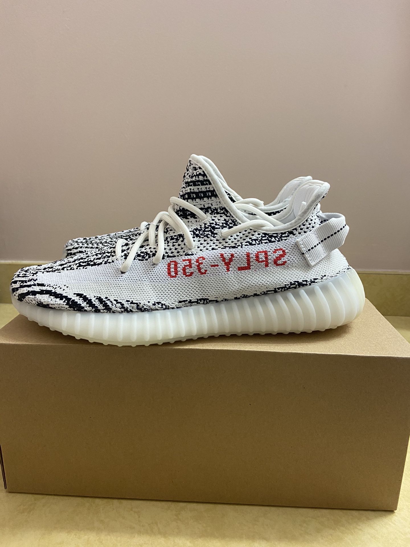 Adidas Yeezy Boost 350 V2 Zebra BRAND NEW Size 8.5