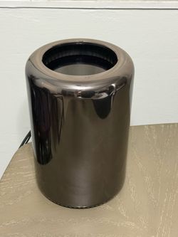 Mac Pro Desktop