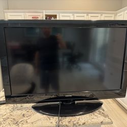 Toshiba 40” 1080p HDTV 