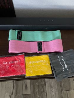 Booty bands and resistance bands