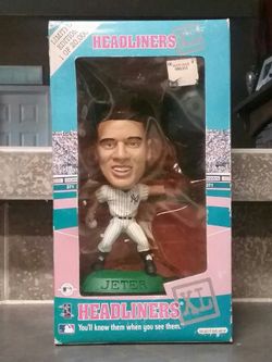 DEREK JETER BOBBLE HEAD
