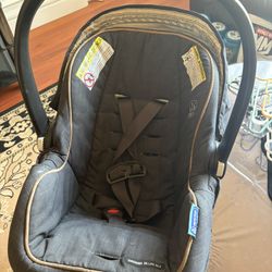 Graco Rear Facing Baby Car Seat