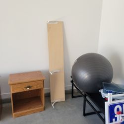 Floating 5 Foot Shelf Wall Mounted New 