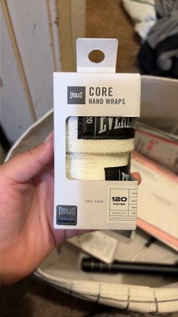 Everlast hand wraps