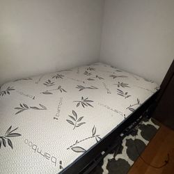 queen bed 