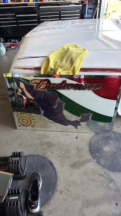 Budweiser mirror Mexico map