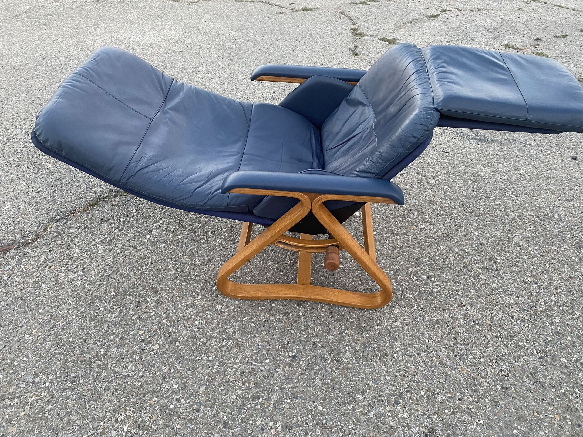 Selling A Vintage Nepsco Back Saver Zero Gravity Chair