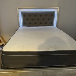 Bed + Bed Frame 