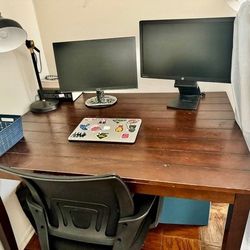 Dinner/work Table (Needs To Go By Dec 15)