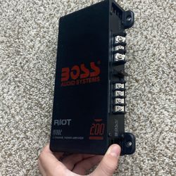 Boss Riot Two Channel Amplifier