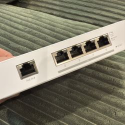 10GB network switch by Ubiquity