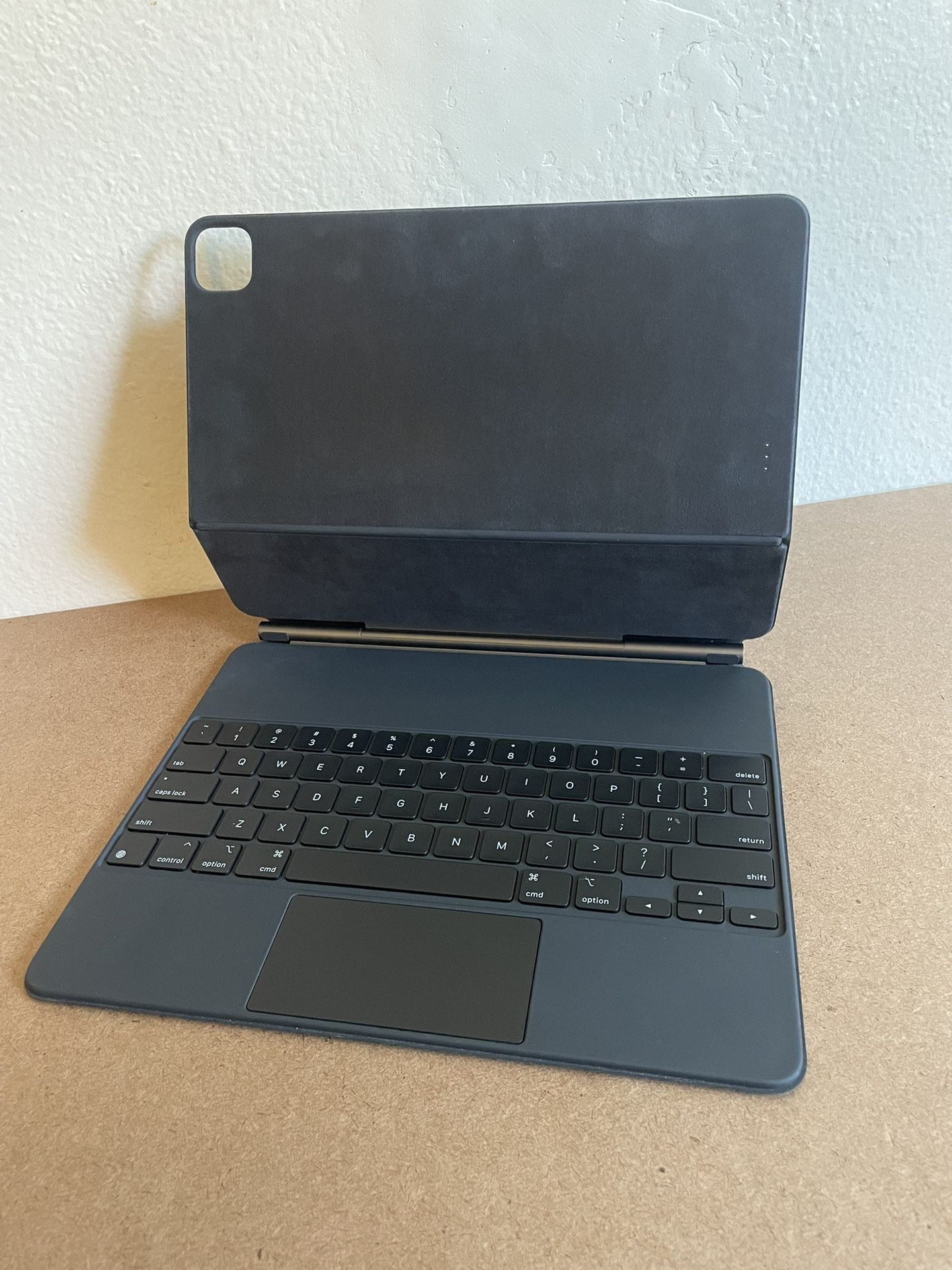 Apple Magic Keyboard For iPad Pro 11” And Air 10.9 / 11