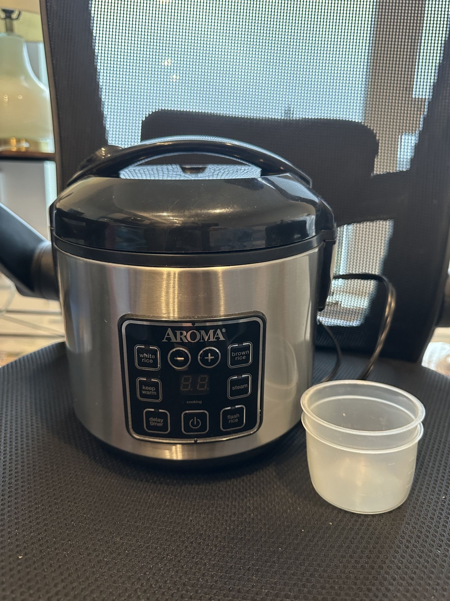 AROMA Digital Rice Cooker