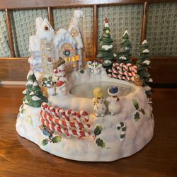 PartyLite Christmas Village Skating Rink and Music Box