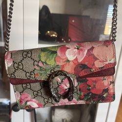 Gucci GG Supreme Dionysus Super Mini 