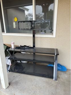 Free mattresses, free dressers , free night stand , free tv stand ( pickup in Rialto)