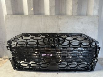 2022 2023 2024 AUDI RS3 FRONT BUMPER UPPER GRILLE OEM 8Y0853651 H/AB