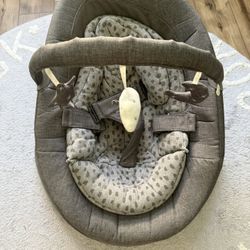 Nuna Leaf Grow In Great Condition 